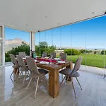 Villa Tarraula By *